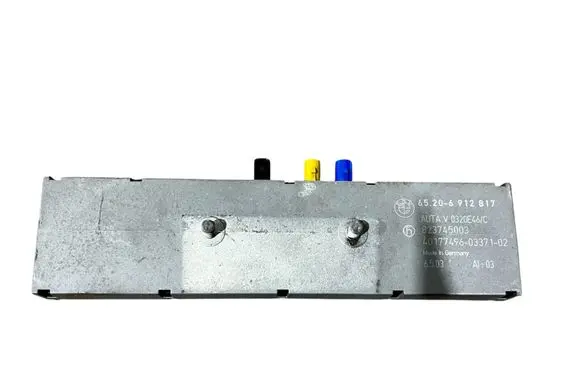 BMW Z4 E85 E86 Aerial antenna amplifier 6912817