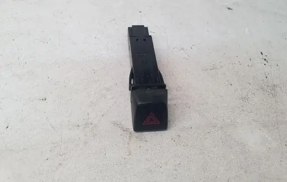 Volvo XC60 Hazard light switch 4970 QC98