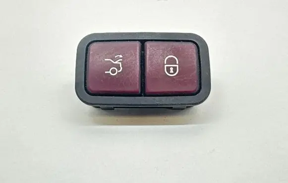 Mercedes-Benz S W220 Tailgate/boot open switch button 2208211479