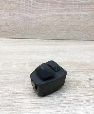 BMW 3 E46 Wing mirror switch 8373692