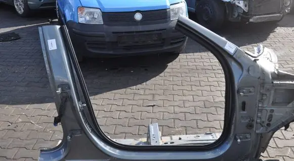 Volvo S90, V90 Side car body part 