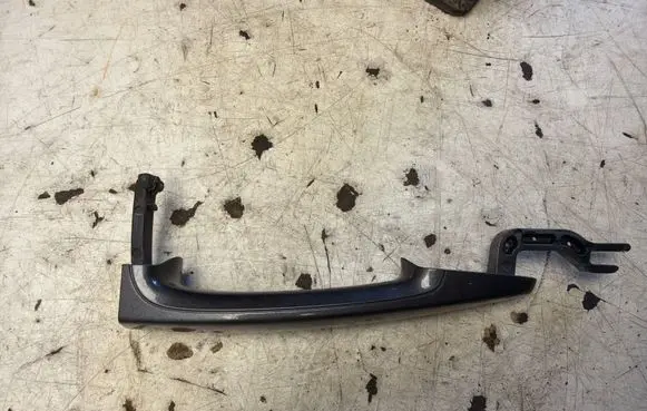 BMW 3 E90 E91 Front door exterior handle