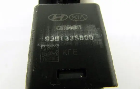 Hyundai Tucson TL Brake pedal sensor switch 938133S800