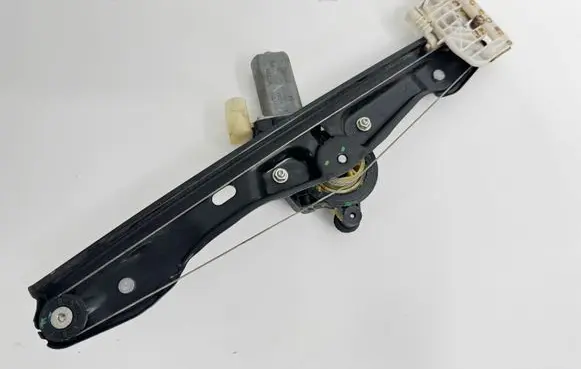 BMW 1 F20 F21 Rear door window regulator with motor 7242556