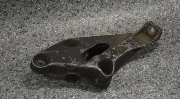 BMW 5 E34 Engine mounting bracket 1133363