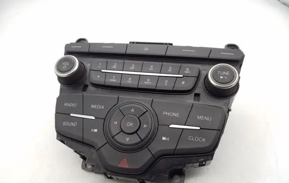 Ford Focus Head unit multimedia control F1ET18K811LC 331466000