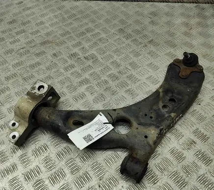 Volkswagen Tiguan Front lower control arm/wishbone 5N0407151