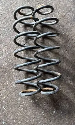 Peugeot 2008 I Rear coil spring 9801377080 9836162780