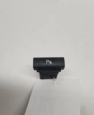 Skoda Octavia Mk2 (1Z) Parking (PDC) sensor switch 1Z0919281B