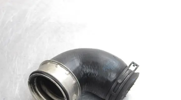 Audi A4 S4 B7 8E 8H Intercooler hose/pipe 3B0145838A