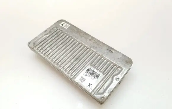 Toyota Yaris Engine control unit/module 89661-0DT20