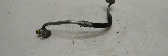 BMW 5 E34 Air conditioning (A/C) pipe/hose 6904013
