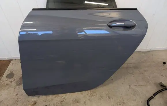 BMW 2 F44 Rear door