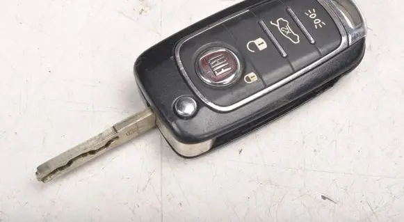 Fiat 500X Ignition key/card 
