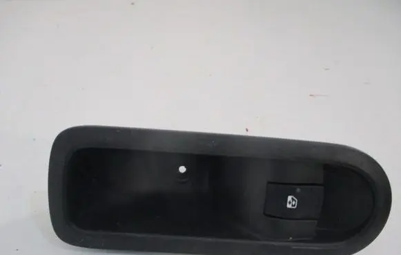 Renault Megane II Quarter vent window switch 156015540