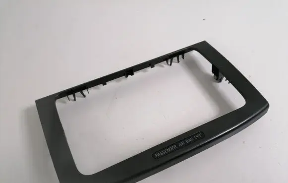 Volkswagen PASSAT B6 Radio/GPS head unit trim 3C0858069M