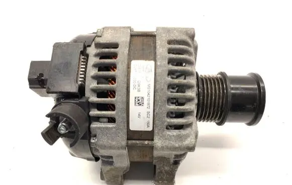 Ford Focus Generator/alternator CV6T10300DC