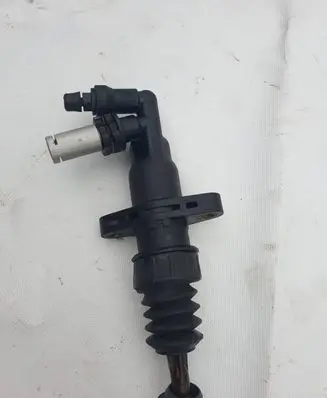 Opel Combo E Clutch slave cylinder 