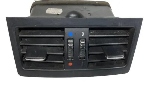 BMW 3 E90 E91 Rear air vent grill 7129556 6932023 6932024