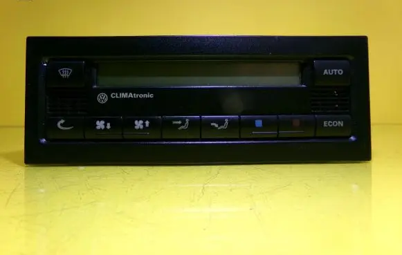 Volkswagen PASSAT B5 Climate control unit 5HB007617-03 3B2907044A