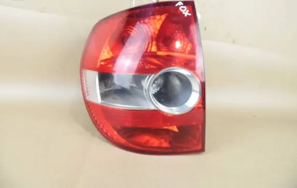 Volkswagen Fox Rear/tail lights 5Z0945095A 6129211 3400078