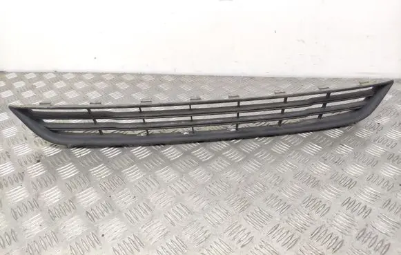 Ford Fiesta Front bumper lower grill C1BB17K945A