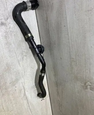 Citroen C3 Aircross Engine coolant pipe/hose z12002108