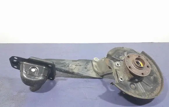 Skoda Superb B5 (3U) Front wheel hub spindle knuckle 3Q0505436M
