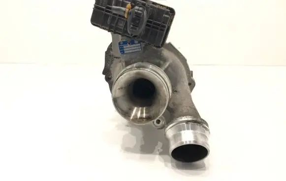 Toyota Auris E180 Turbo 346548554359700066