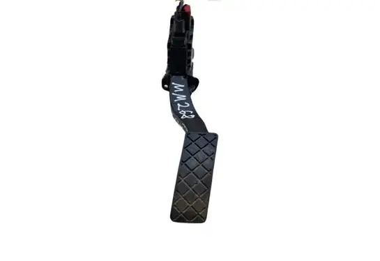 Volkswagen Golf VII Accelerator throttle pedal 5Q1723503F