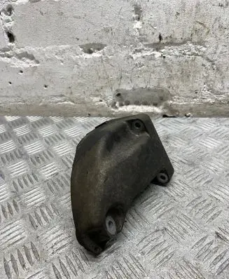 Mercedes-Benz E C207 W207 Engine mounting bracket A6422230604