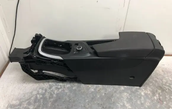 Opel Insignia A Center console