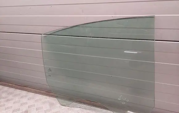 Volkswagen PASSAT CC Rear door window glass 3C8845206