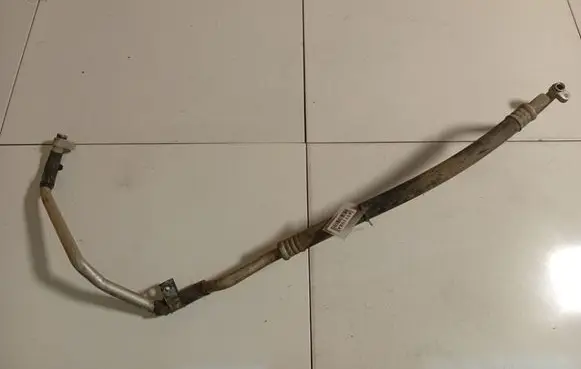 Honda FR-V Air conditioning (A/C) pipe/hose 