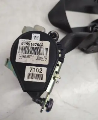 Chevrolet Cruze Front seatbelt 619516700A 09200710