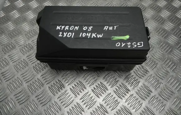SsangYong Kyron Fuse box set 8231009121