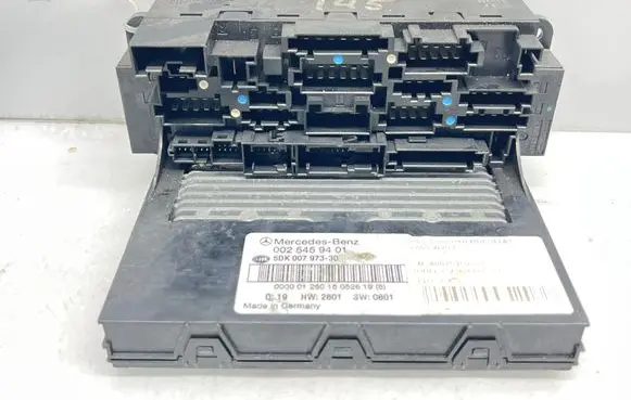 Mercedes-Benz C W203 Fuse box set 0025459401 5DK007973