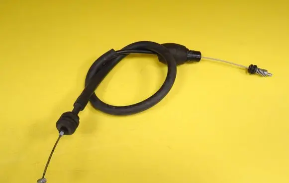Opel Astra G Throttle cable 90530812 90530812JJ