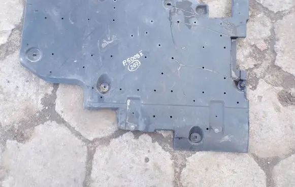 Peugeot 5008 II Other under body part 9809531680