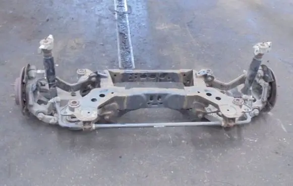 Ford Mondeo MK I Rear beam 