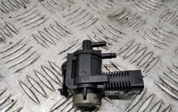 Audi A3 S3 8L Turbo solenoid valve 1J0906283C