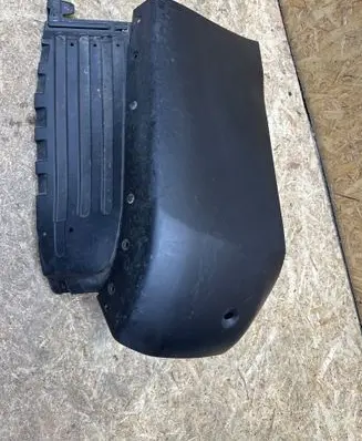 Rear bumper corner part panel trim