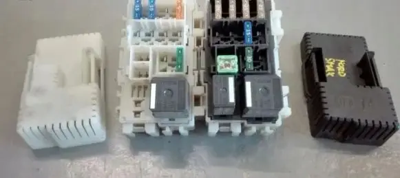 Ford S-MAX Fuse box set