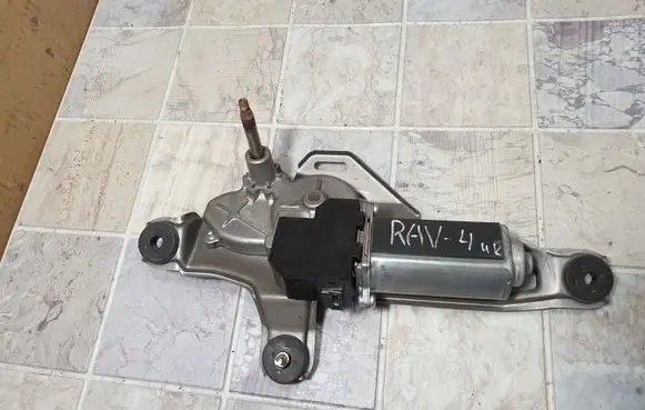 Toyota RAV 4 (XA20) Rear window wiper motor 8513042040 1592004791