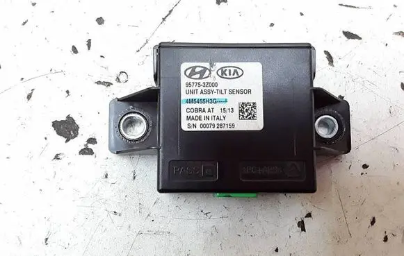 Hyundai i40 Yaw turn rate sensor 957753Z000 00079287159 4M5455H3G