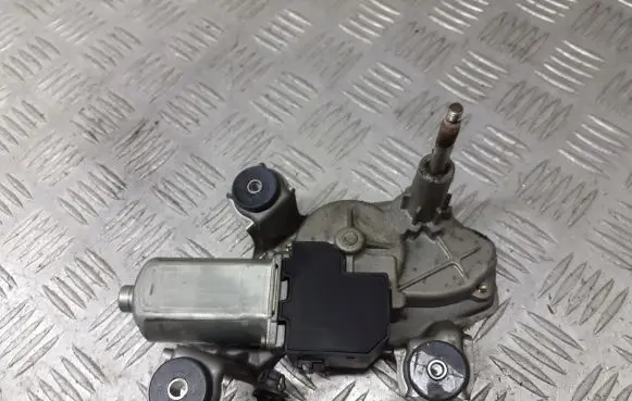 Toyota Avensis T250 Wiper motor 85130-05090