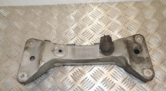 BMW 4 F36 Gran coupe Gearbox mounting bracket 6859417 18574710