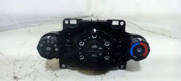 Ford Fiesta Climate control unit 8A6118549 8A6919980