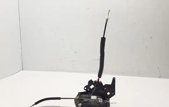 Land Rover Discovery Sport Front door lock FK72203A28FD