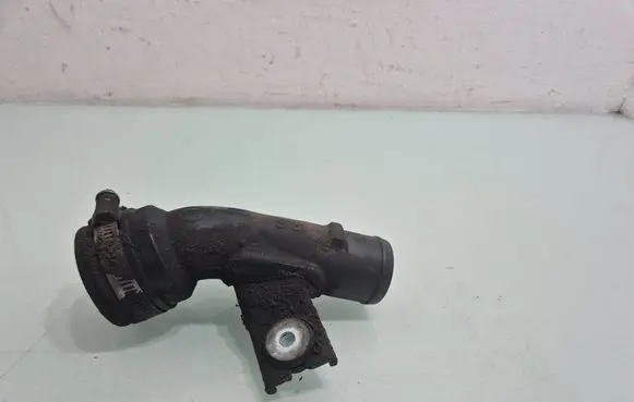Nissan Qashqai+2 Intercooler hose/pipe 